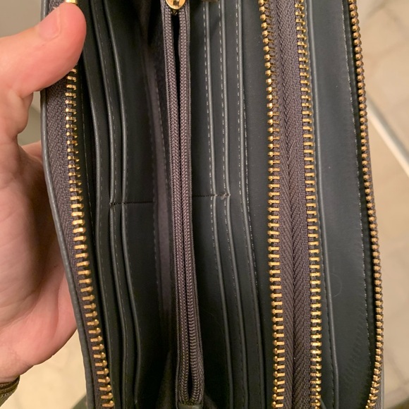 Wallet - Picture 2 of 4